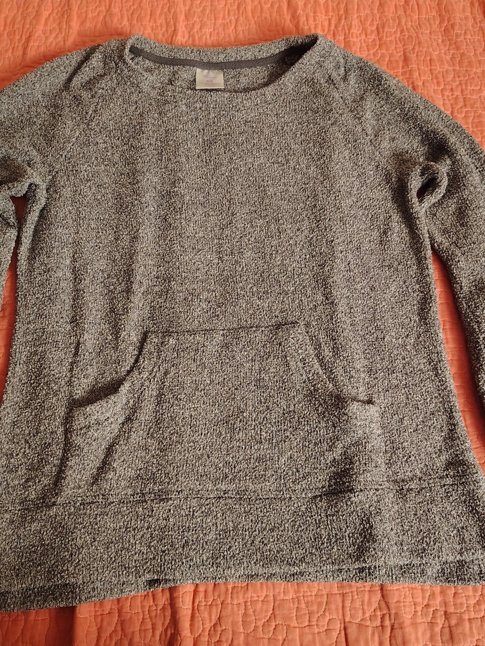 Secret Treasures Cozy Gray Scoop Neck Pullover with Front Pocket